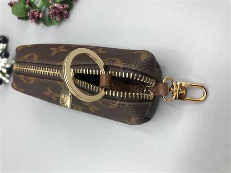 keychain louis vuitton wallet|louis vuitton coin keychain.